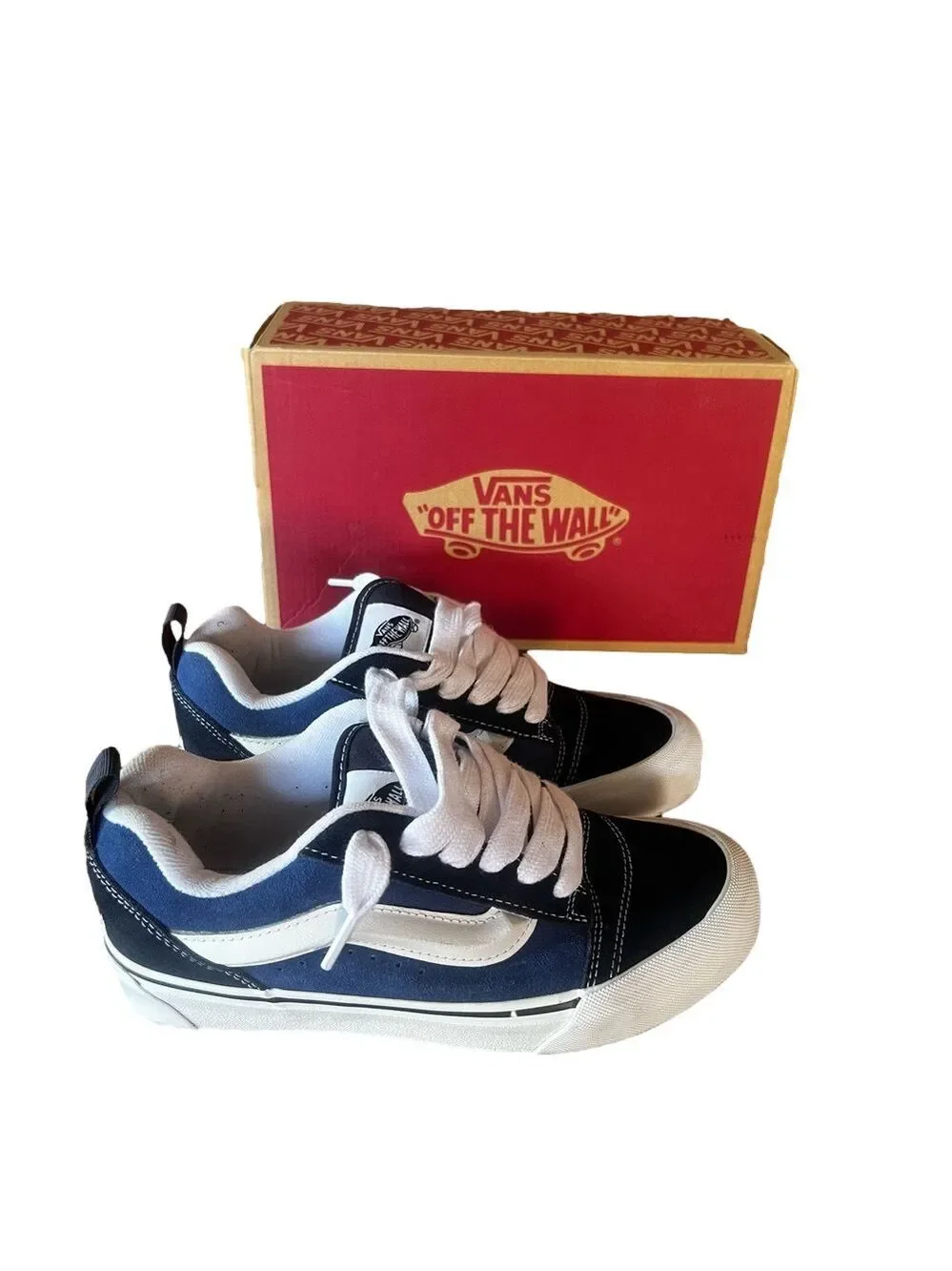 VANS NEW Unisex Knu Skool Shoe Size 7 or 5.5 #B1528A